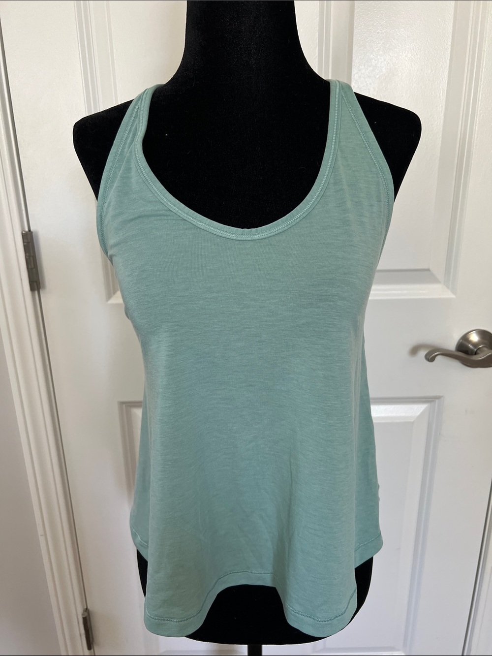 Lululemon Women's Scoop Neck Tank Top - Sage Green - Size 2